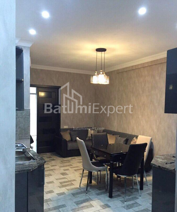 Квартира 47 м² - Зураба Горгиладзе, Батуми, Грузия