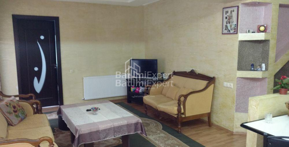 Квартира 106 м² - Зураба Горгиладзе, Батуми, Грузия