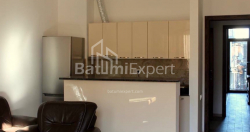Квартира 2-комн 67 м² - Петра Меликишвили, Батуми