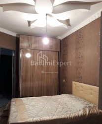 Квартира 2-комн 44 м² - Ильи Чавчавадзе, Батуми