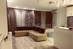 Квартира 6-комн 152 м² - Зураба Горгиладзе, Батуми