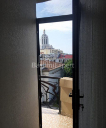 Квартира 4-комн 110 м² - Зураба Горгиладзе, Батуми