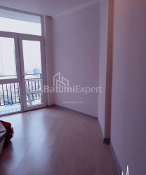 Квартира 2-комн 56 м² - Юрьевская, Батуми