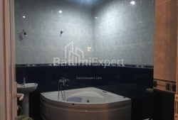 Квартира 4-комн 120 м² - Зураба Горгиладзе, Батуми