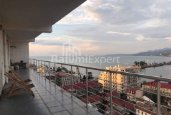 Квартира 3-комн 160 м² - Юрьевская, Батуми