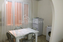 Квартира 3-комн 44 м² - Юрьевская, Батуми