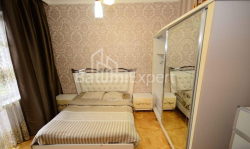 Квартира 3-комн 95 м² - Нико Пиросмани, Батуми