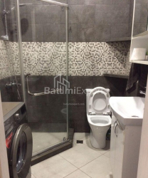 Квартира 4-комн 95 м² - Шерифа Химшиашвили, Батуми