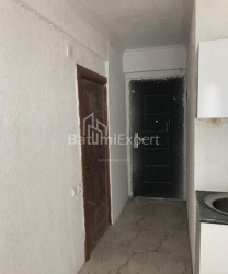 Квартира 1-комн 27 м² - Ангиса, Батуми