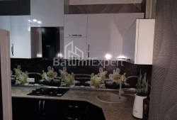 Квартира 3-комн 76 м² - Юрьевская, Батуми