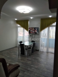 Квартира 3-комн 74 м² - Ангиса, Батуми