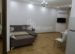 Квартира 2-комн 58 м² - Зураба Горгиладзе, Батуми