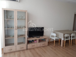 Квартира 3-комн 80 м² - Зураба Горгиладзе, Батуми