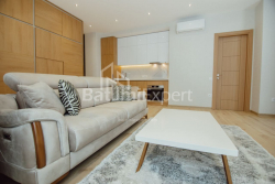 Квартира 3-комн 84 м² - Аллея Героев, Батуми