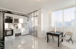 Квартира 3-комн 76.5 м² - Нико Пиросмани, Батуми