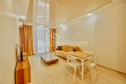 Квартира 2-комн 57 м² - Ангиса, Батуми