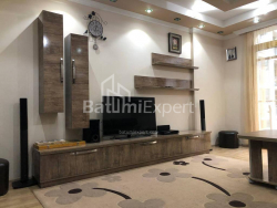 Квартира 2-комн 57 м² - Юсуфа Кобаладзе, Батуми