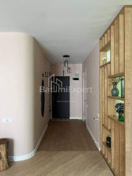 Квартира 3-комн 91 м² - Шерифа Химшиашвили, Батуми