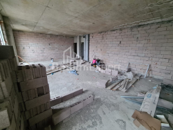 Квартира 5-комн 100 м² - Зураба Горгиладзе, Батуми