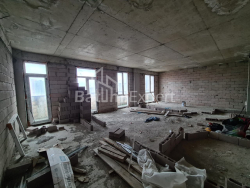 Квартира 5-комн 100 м² - Зураба Горгиладзе, Батуми