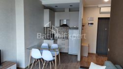Квартира 45.8 м² - Шерифа Химшиашвили, Батуми, Грузия