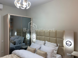 Квартира 3-комн 84 м² - Шерифа Химшиашвили, Батуми