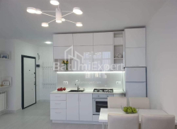 Квартира 2-комн 46 м² - Александра Грибоедова, Батуми