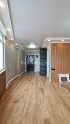 Квартира 4-комн 101 м² - Важа-Пшавела, Батуми