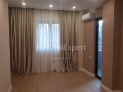Квартира 4-комн 100 м² - Зураба Горгиладзе, Батуми