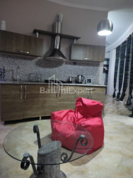 Квартира 2-комн 44 м² - Комахидзе, Батуми