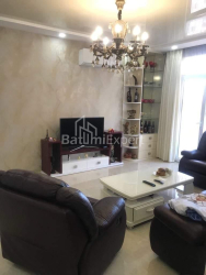 Квартира 3-комн 70 м² - Ильи Чавчавадзе, Батуми