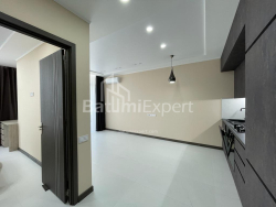 Квартира 2-комн 53.2 м² - Нико Пиросмани, Батуми