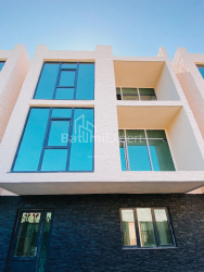 Частный дом 9-комн 225 м² - Адлиа, Батуми