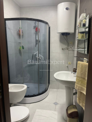 Квартира 2-комн 58.4 м² - Шерифа Химшиашвили, Батуми