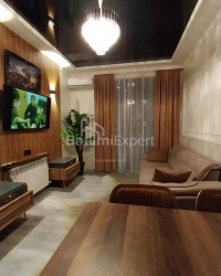 Квартира 2-комн 51 м² - Нико Пиросмани, Батуми