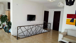 Квартира 6-комн 230 м² - Петра Меликишвили, Батуми