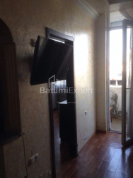 Квартира 2-комн 49 м² - Еквтиме Такаишвили, Батуми