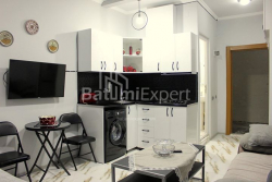 Квартира 2-комн 29 м² - Еквтиме Такаишвили, Батуми