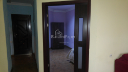 Квартира 2-комн 61 м² - Хайдара Абашидзе, Батуми